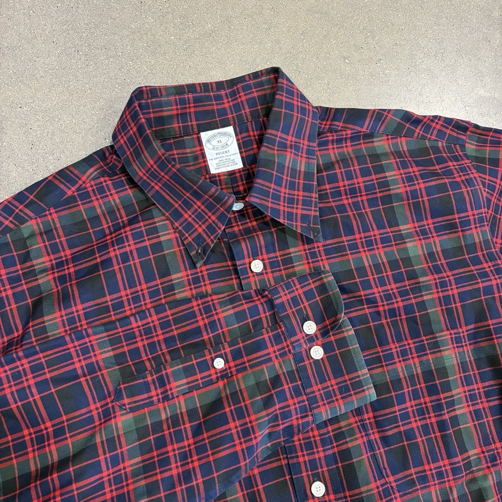 Brooks Brothers Button Down Flannel Shirt Men's XL Regent Fit Red Green Plaid